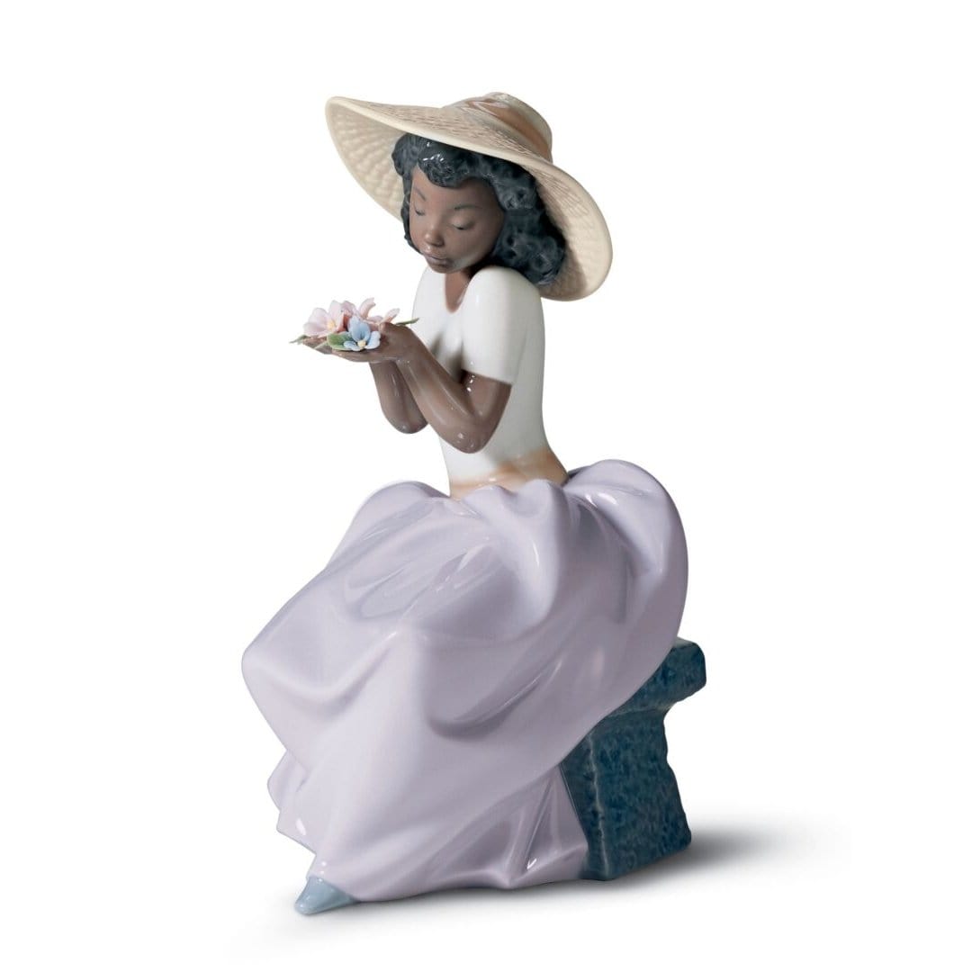 Sweet Fragrance by Joan Coderch: African American Figurine (Lladro
