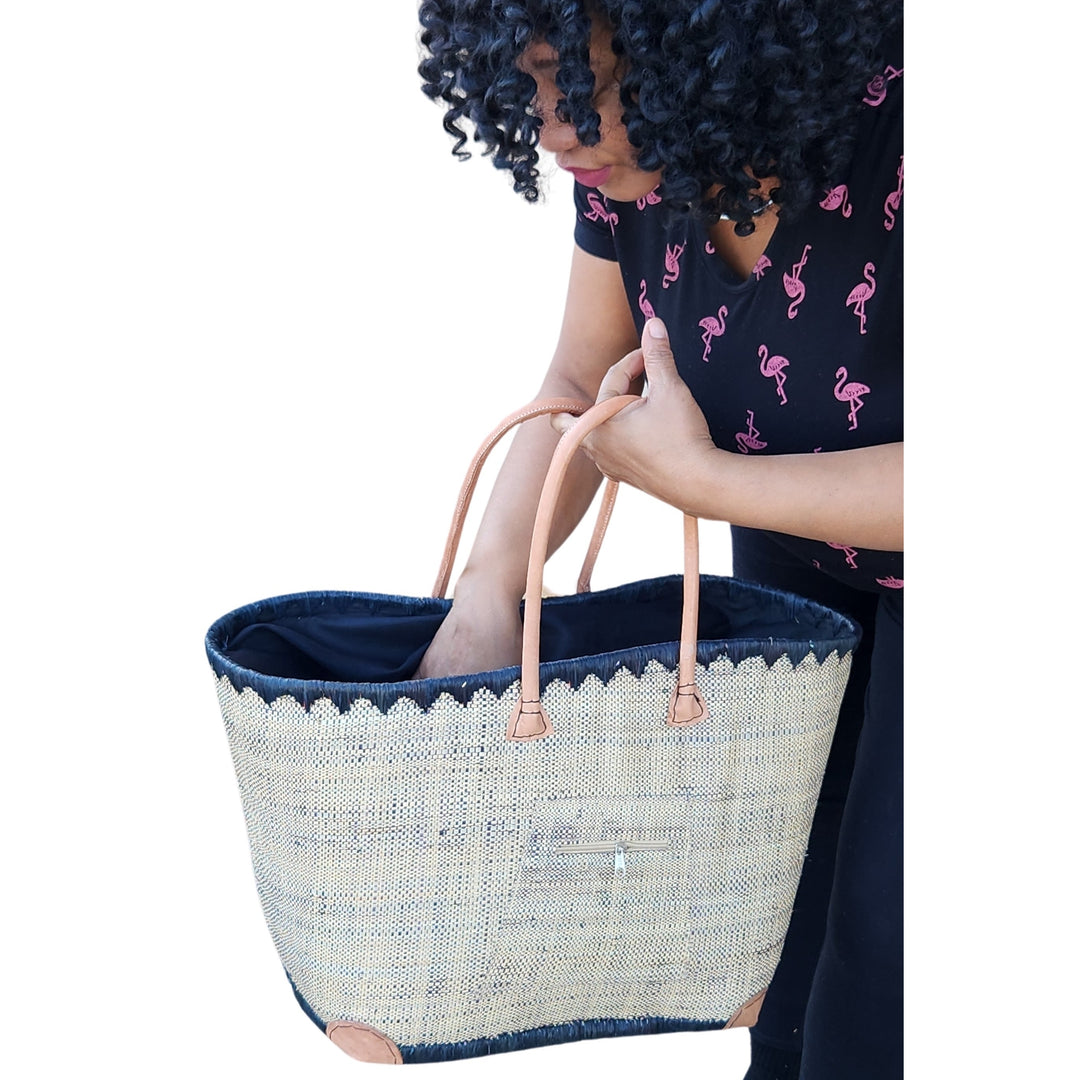 Adjanie: Authentic Madagascar Raffia and Leather Tote Bag (Natural Color, Lifestyle Image 7)