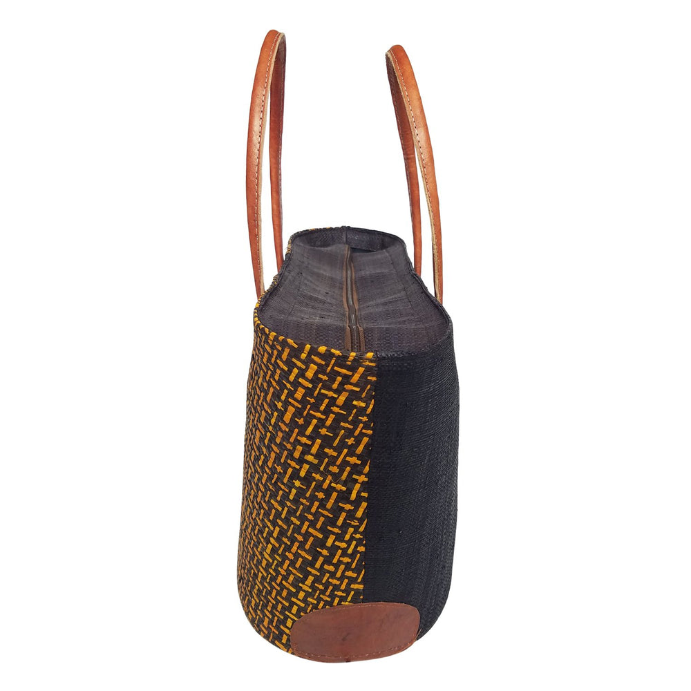Raissa: Authentic Handmade Multicolor Madagascar Raffia Buttons Hand Bag
