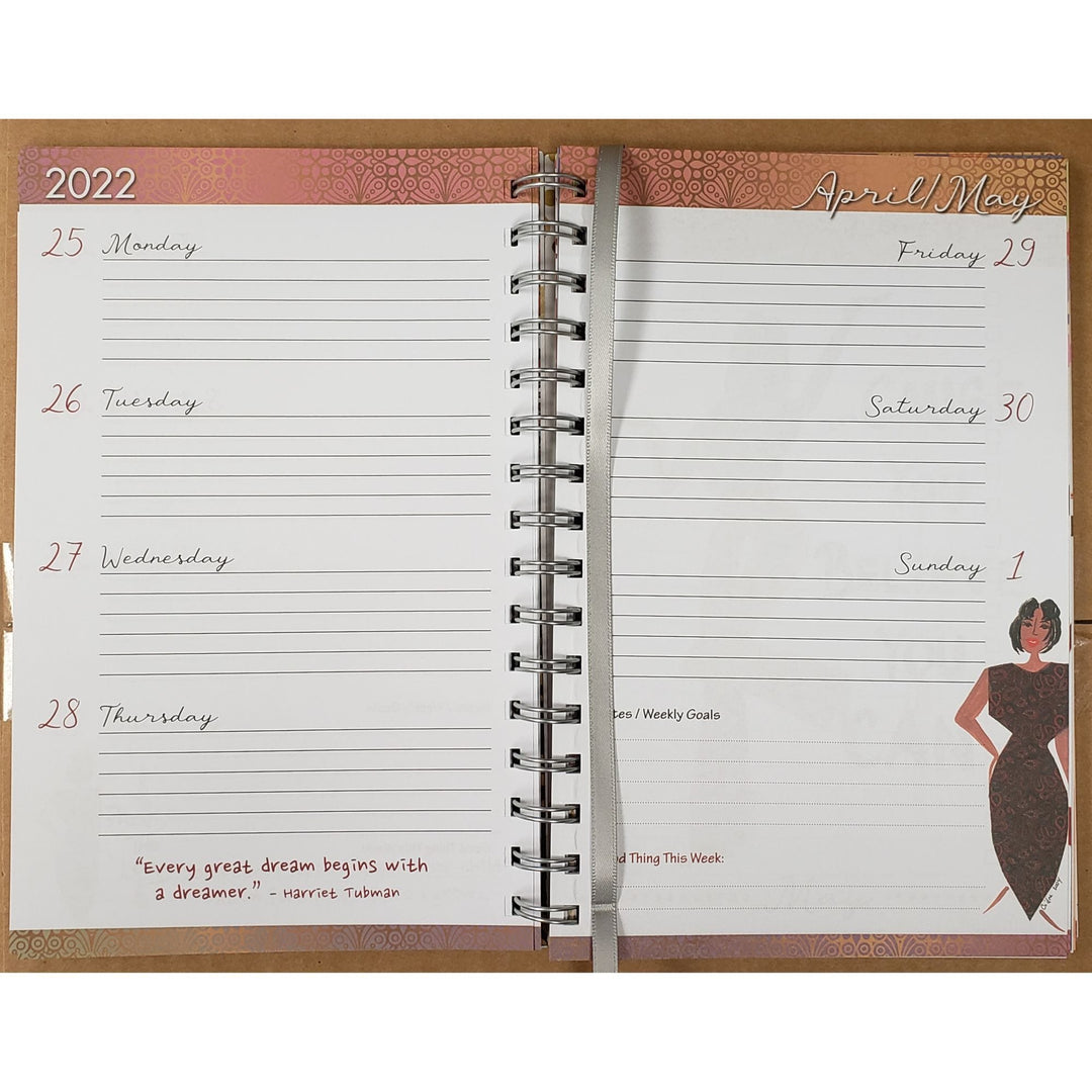 Blessed and Highly Favored by Cidne Wallace: 2022 African American Weekly Planner (Interior)