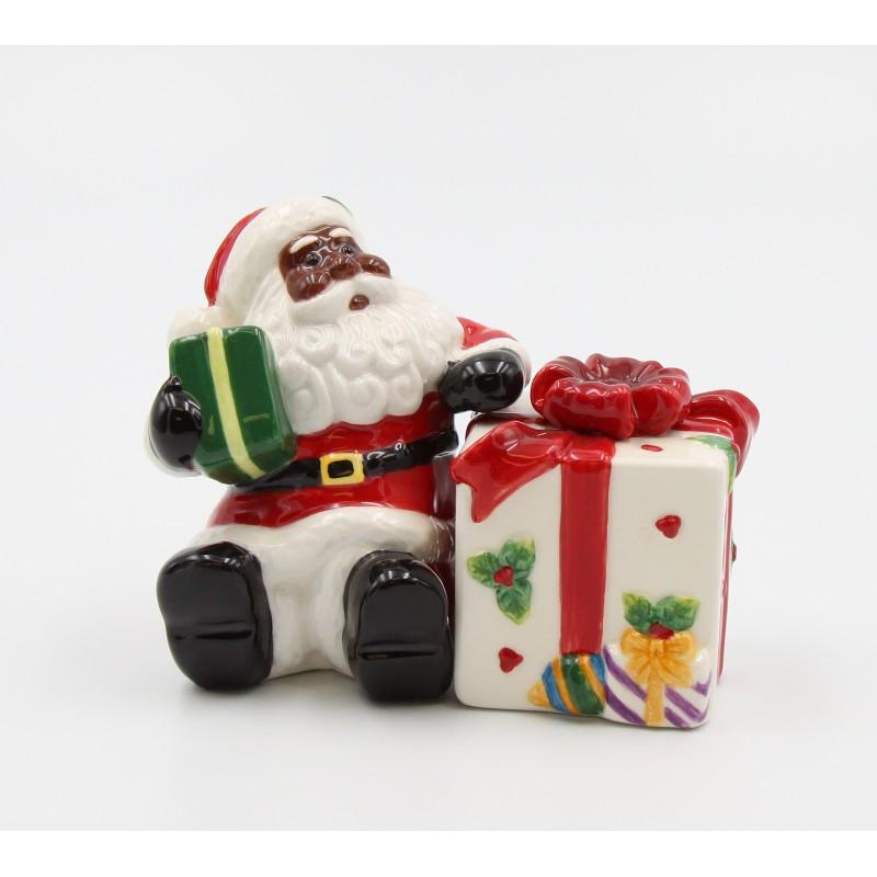 African American Santa Claus with Christmas Gift Salt and Pepper Shaker Set 