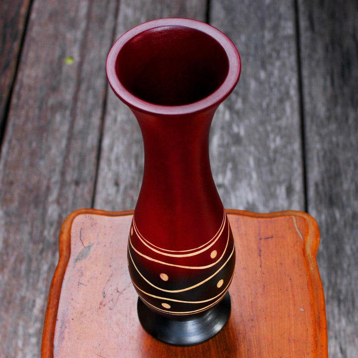 Beautiful Beach: Hand Crafted Red and Black Mango Wood Vase by Saifon (Thailand)